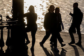 Черный дым поднялся над Краснодаром, метеорит пробил крышу дома: ТОП-5 за 9 марта