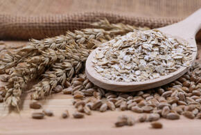 Названы заболевания, при которых эта крупа вредна