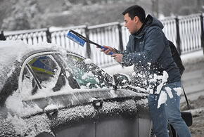 Курорт засыпало: в Сочи объявили об опасном снегопаде, службы работают в усиленном режиме