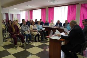 Депутат Госдумы Иван Демченко организовал встречу, чтобы ответить на все вопросы