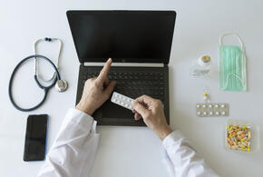 Врачи объясняют, почему не стоит увлекаться добавками без консультации специалиста