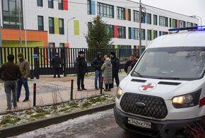 Девятиклассник напал с ножом на учителя русского языка в российском регионе. Педагог скончалась в больнице