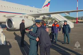 Экологическая катастрофа: что известно об ужасном пожаре на НПЗ в Туапсе? Прилетел вертолёт с главой МЧС по поручению Путина