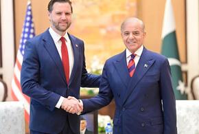 Джей Ди Вэнс и Шехбаз Шариф