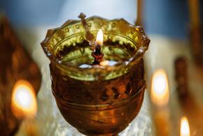 В храме в этот день не служат литургию