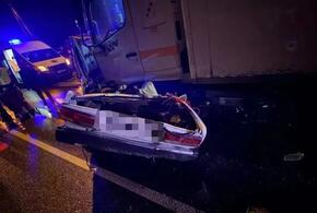 Двое молодых парней погибли на месте