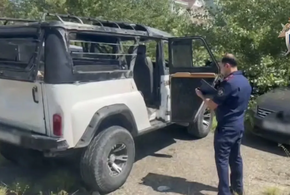 В Сочи туристов катали на неисправном джипе. Погибли два человека. Опубликованы фото помятого внедорожника