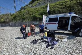 В Краснодарском крае водолазы проверили дно у центрального пляжа в Дедеркое на наличие мазута 