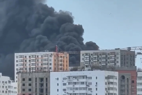 В Новороссийске сильный пожар после атаки беспилотников