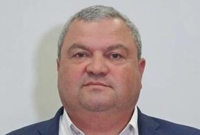 Второй глава за год: Крымский район остался без руководителя — Казанжи подал в отставку. Что случилось с ним и его предшественником Лесем?