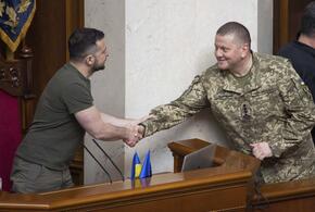 Залужный вместо Зеленского: эксперт предупредил, к чему приведёт смена власти на Украине 