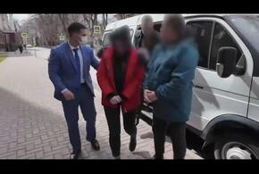 Пара россиян делала тайники с бомбами в Крыму для подготовки терактов. В содеянном пришлось сознаться, когда их схватили сотрудники ФСБ