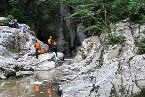  В Сочи водолазы МЧС обнаружили тело туристки, утонувшей в реке Агуре