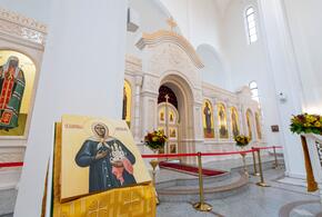 Мощи Матроны Московской привезли в Сочи: как долго святыня пробудет на курорте? О чем ее просят верующие? Истории чудес, с ней связанных