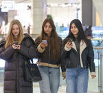 В Госдуме бьют тревогу: российские школьники подсели на «пьяный» орех и массово скупают его на маркетплейсах