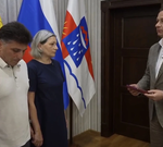 Парень из Сочи совершил подвиг на СВО. Родителям вручили Орден Мужества. Их сын награждён посмертно